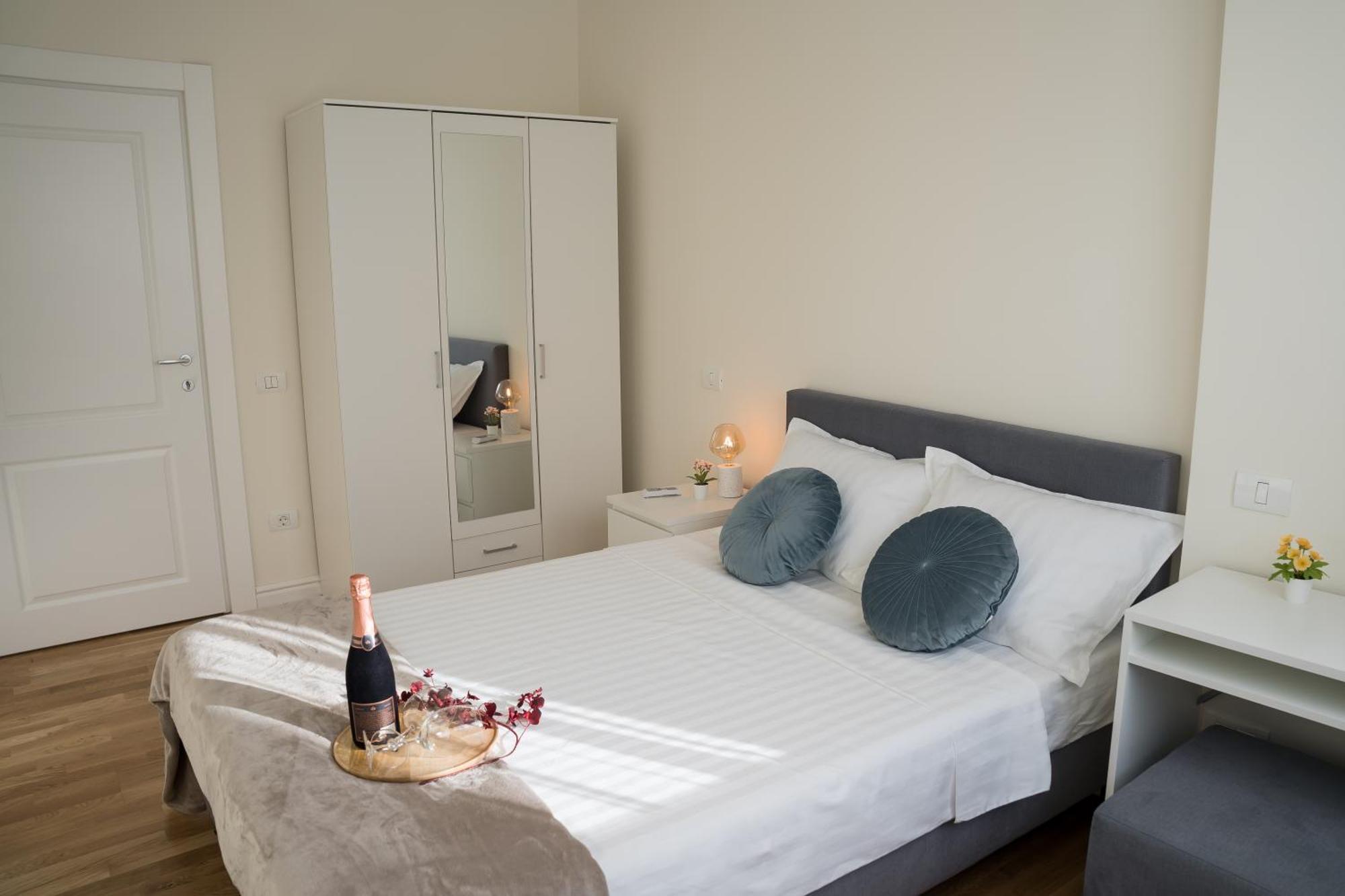 Azaleea Apartments Bükreş Dış mekan fotoğraf
